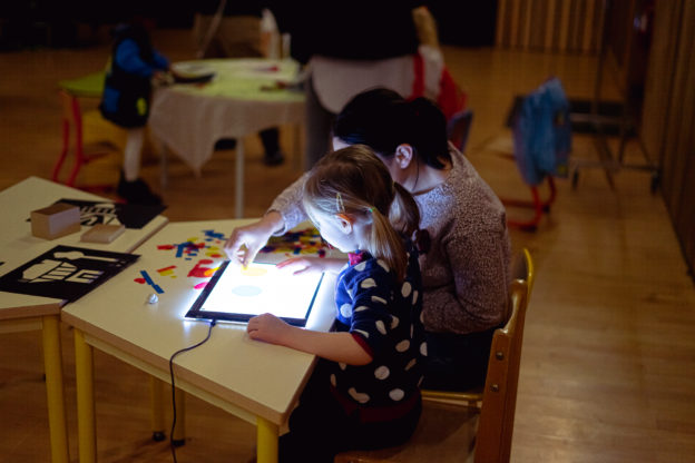 Atelier parents-enfants Action culturelle Espace Django Strasbourg Neuhof