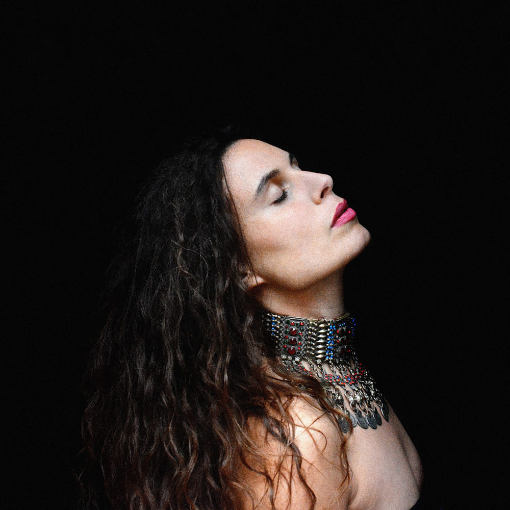 Chloé Kritharas Devienne